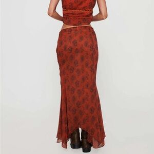 Princess Polly NIKOLISE MAXI SKIRT RED